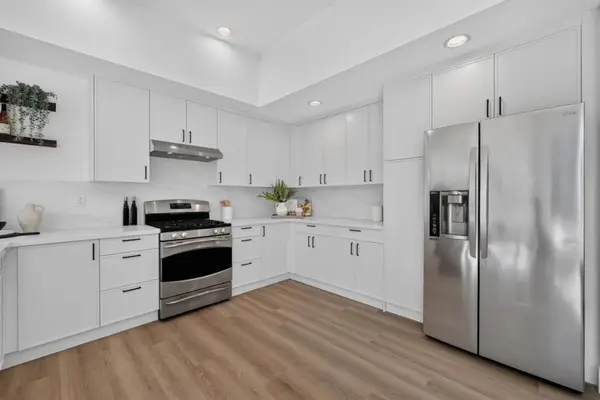 3281 Berryessa Street #3, Palo Alto, CA 94303