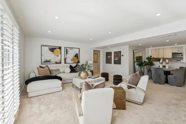 675 Sharon Park #307, Menlo Park, CA 94025