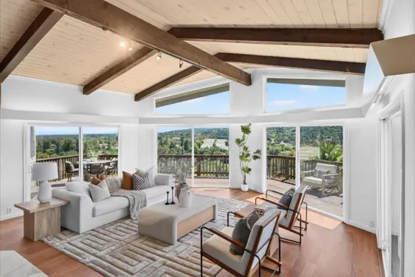 25322 La Rena Lane, Los Altos Hills, CA 94022