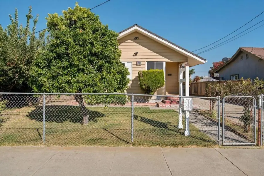 71 Rustic Street, Hollister, CA 95023 - #2