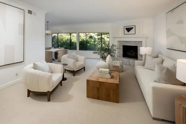 Address Withheld By Seller, Menlo Park, CA 94025