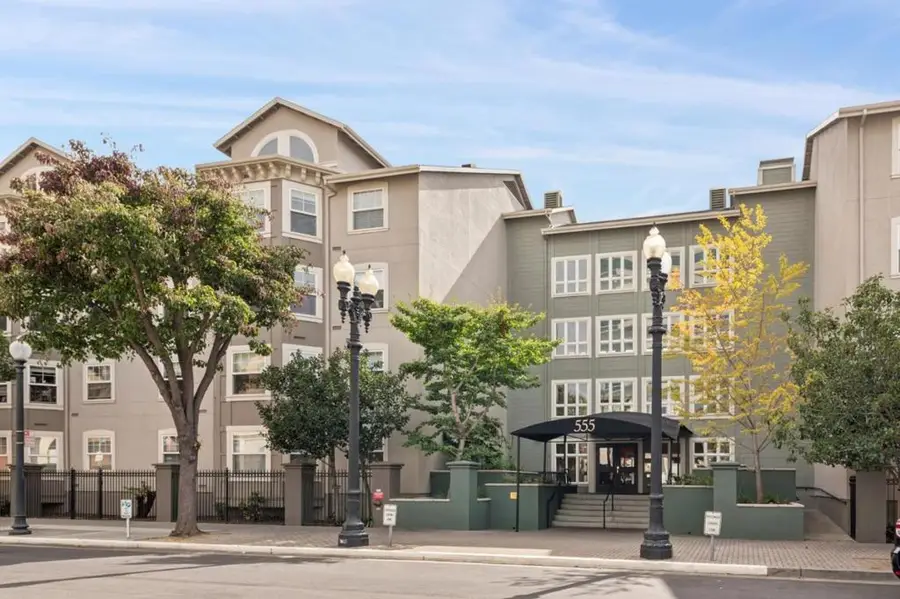 555 10th Street #102, Oakland, CA 94607 - #2