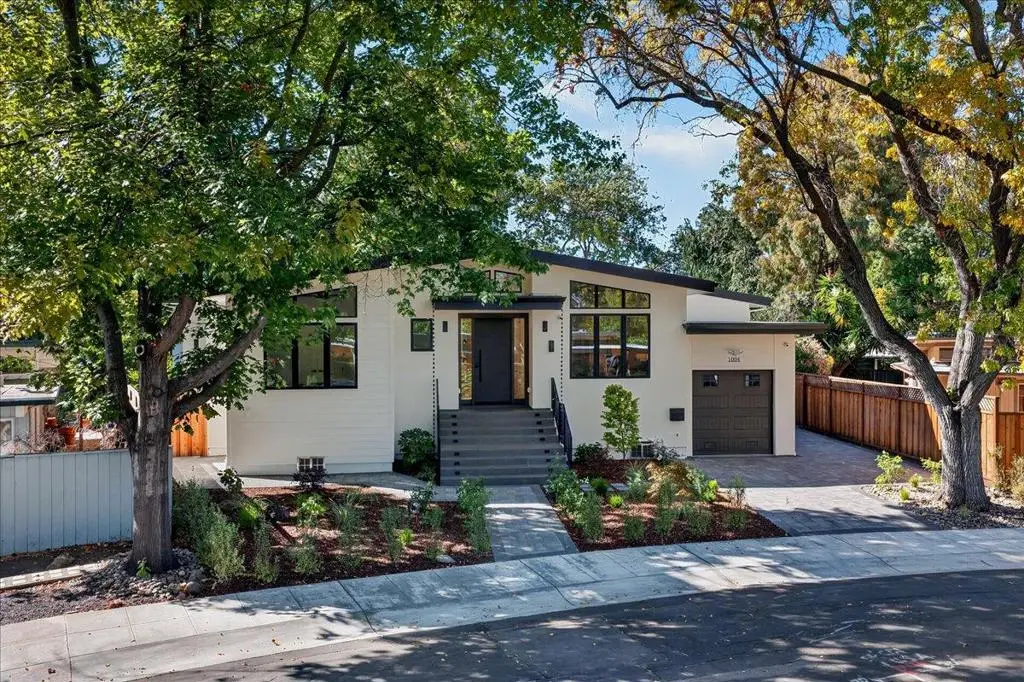 1084 Moffett Circle, Palo Alto, CA 94303 - #1
