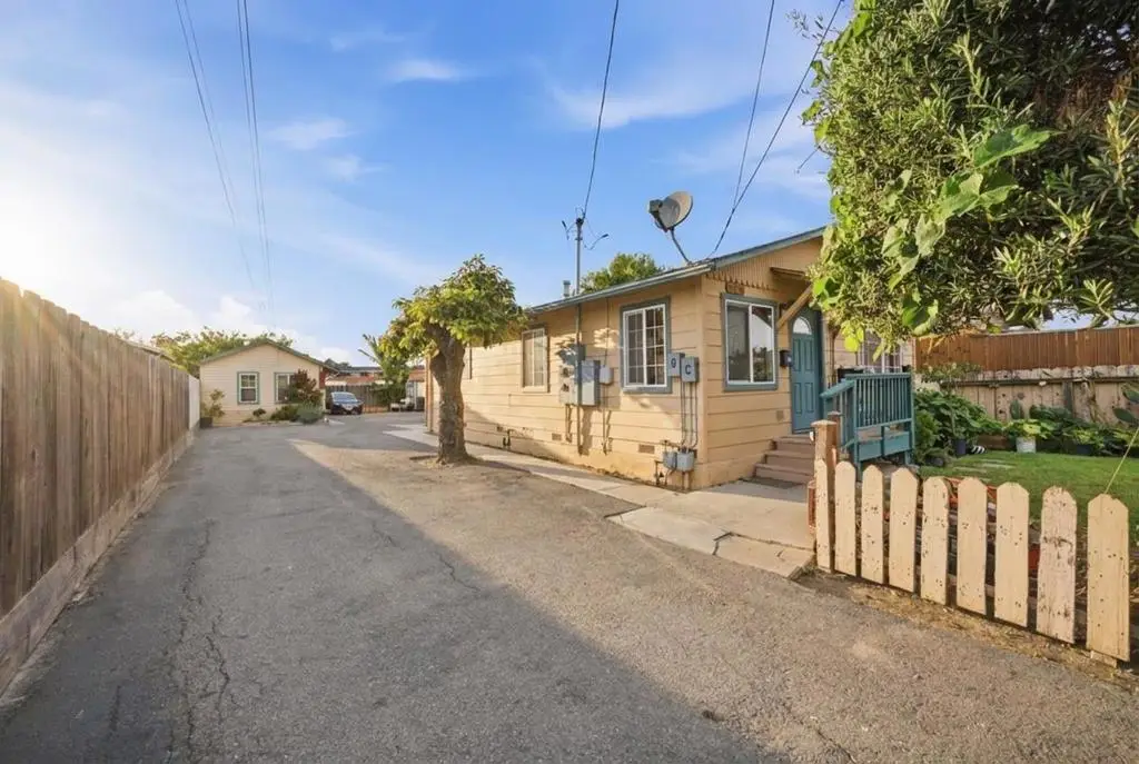 127 N Madeira Avenue, Salinas, CA 93905 - #1