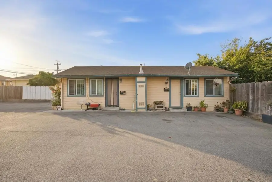 127 N Madeira Avenue, Salinas, CA 93905 - #3