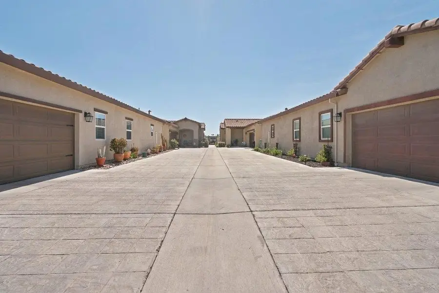 863 Fritz Drive, Los Banos, CA 93635 - #2