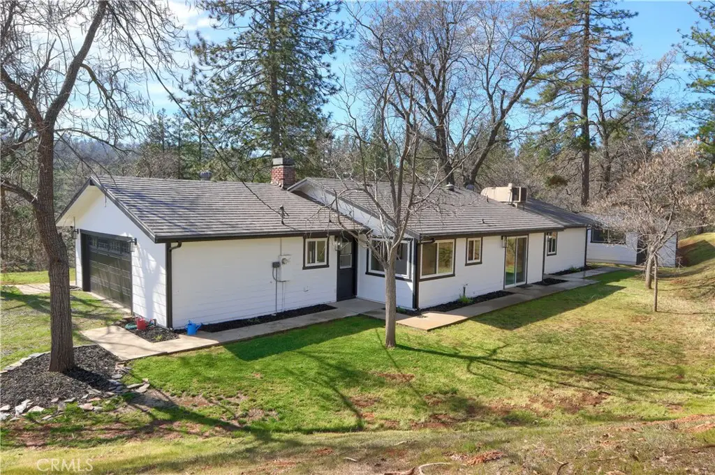 5518 Whitlock Road E, Mariposa, CA 95338 - #1