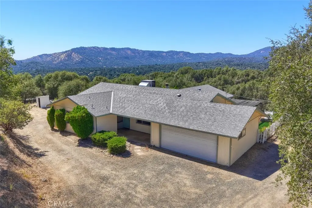 46316 Eastwood S, Oakhurst, CA 93644 - #1