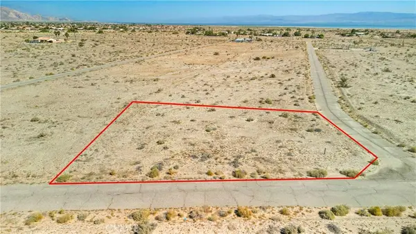 2711 Twin Lakes Avenue, Thermal, CA 92274