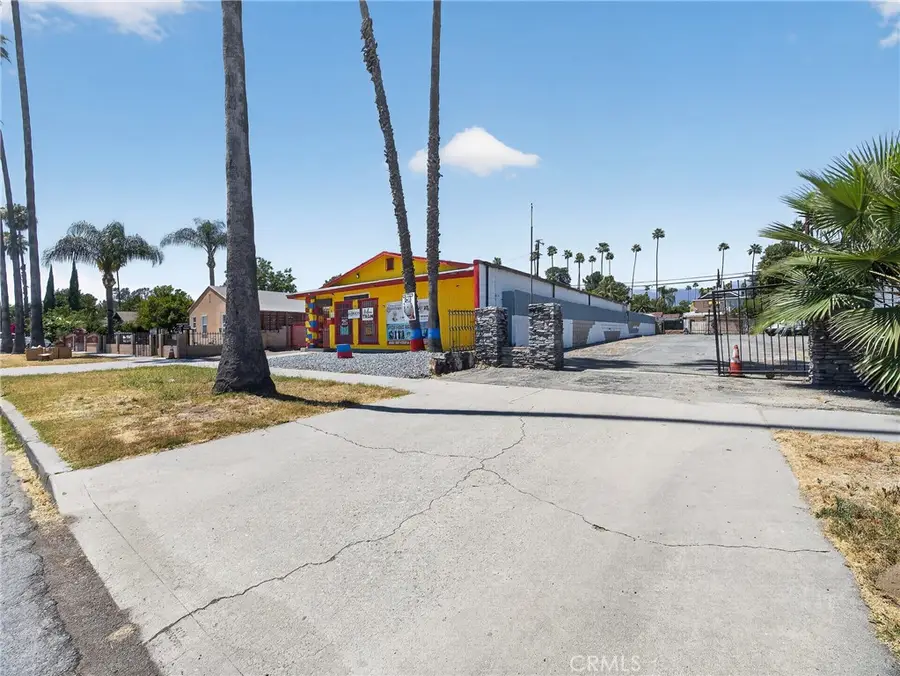 422 West 16th Street, San Bernardino, CA 92405 - #2