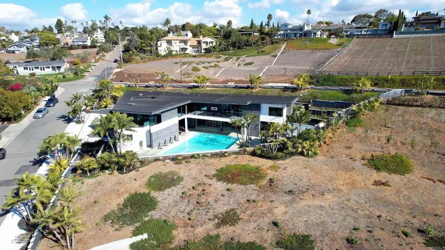 1095 Hoover Street, Carlsbad, CA 92008 - #3