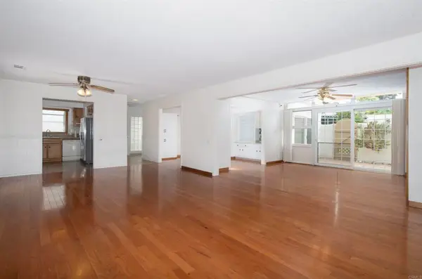 3621 Vista Campana S #11, Oceanside, CA 92057