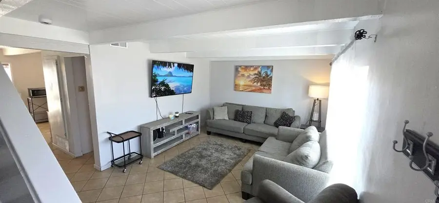 847 Raintree Place, Vista, CA 92084 - #3