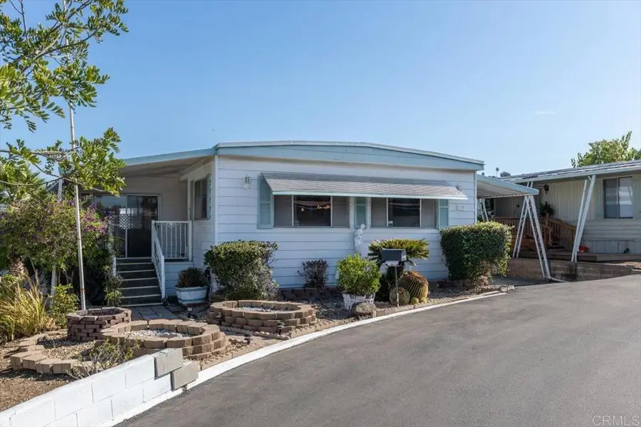 718 Sycamore Avenue #115, Vista, CA 92083 - Image #2