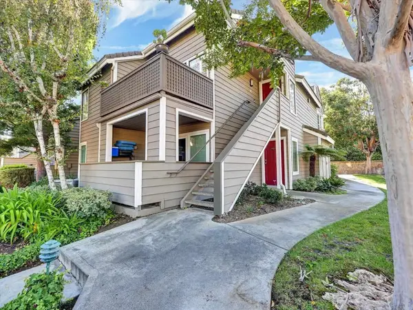 1091 Shadowridge Drive #114, Vista, CA 92081