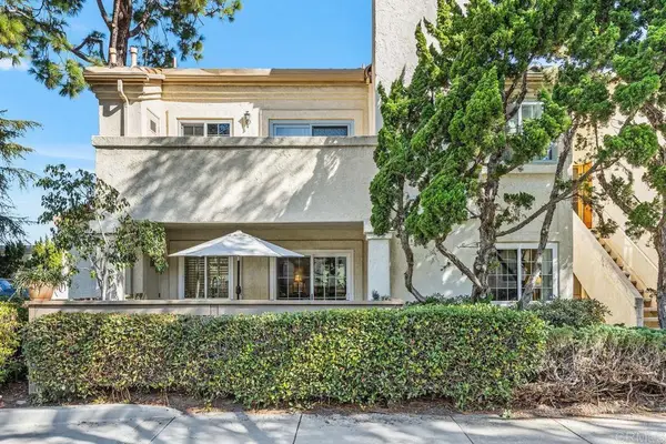 1050 La Tortuga Drive #5, Vista, CA 92081