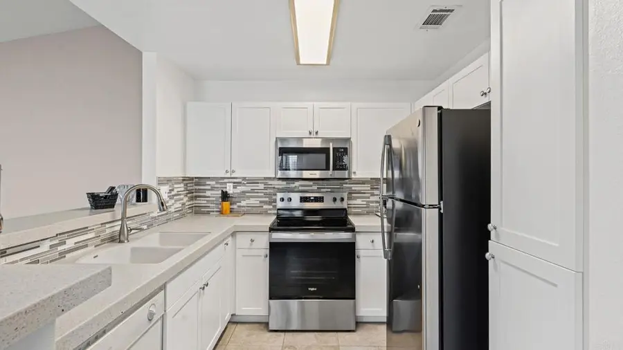 1074 Merrill Circle, Hemet, CA 92545 - Image #2