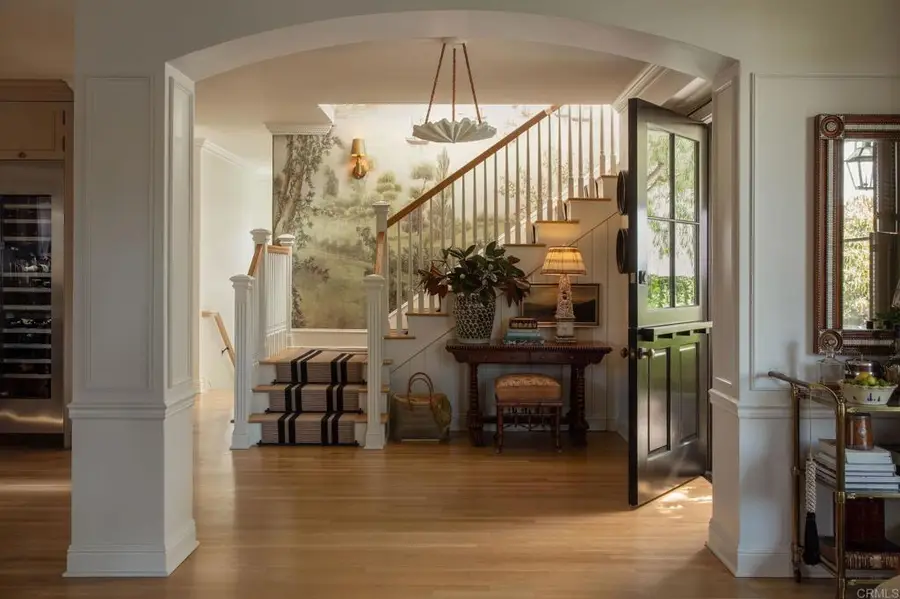 5735 Dolphin Place, La Jolla, CA 92037 - Image #2