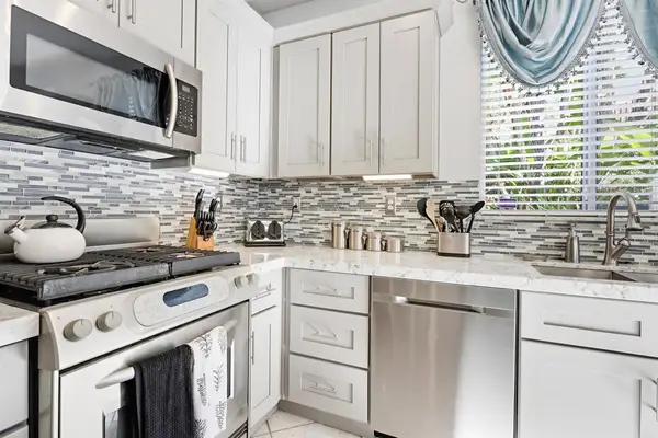 868 Panella Court, Oceanside, CA 92057