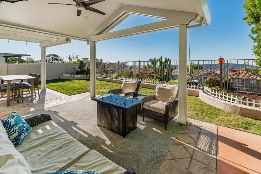 2466 Bear Rock Gln, Escondido, CA 92026 - Image #3