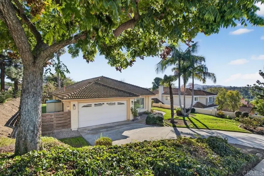 135 Neptune Place, Escondido, CA 92026 - Image #2