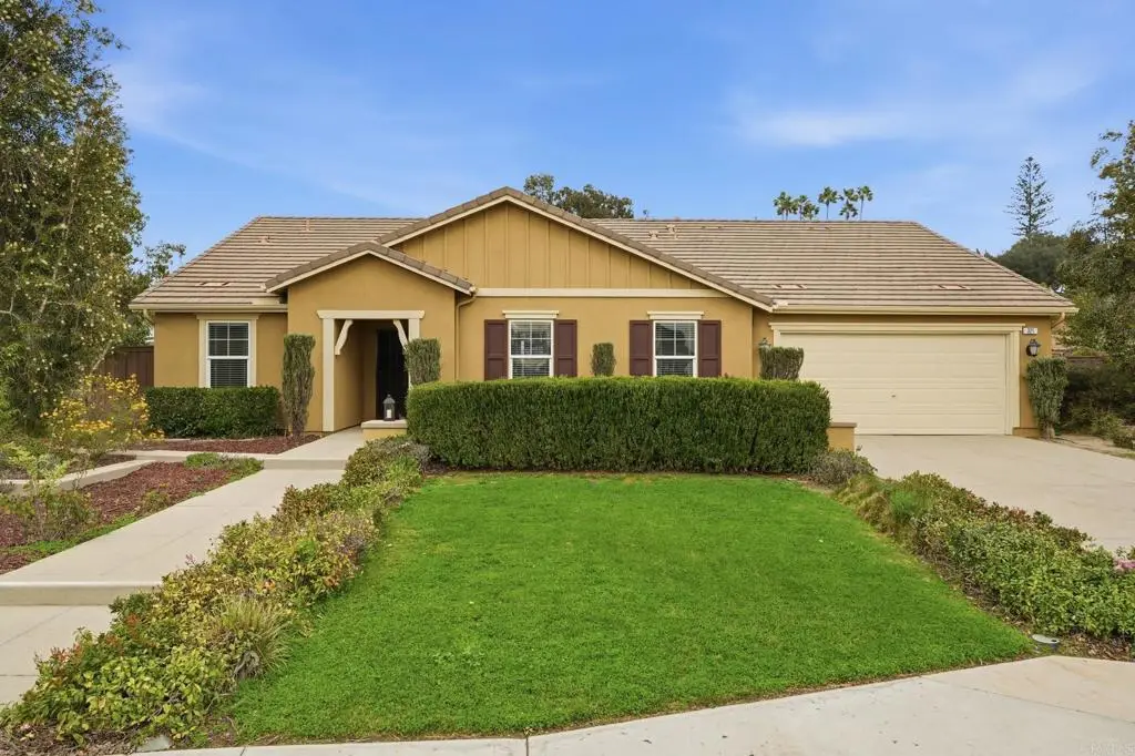 321 William Pittenger Place, Fallbrook, CA 92028 - Image #1