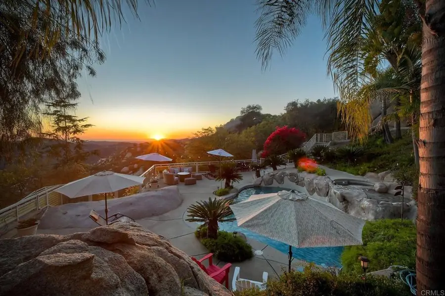 28521 Gladstone Court, Escondido, CA 92026 - Image #2