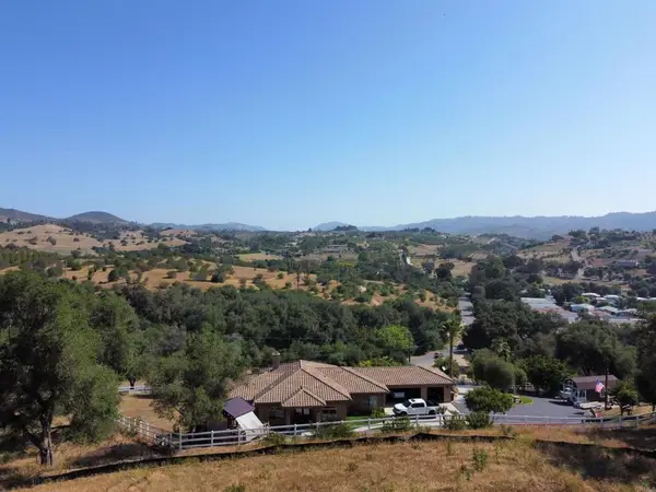1409 Tecalote Drive, Fallbrook, CA 92028