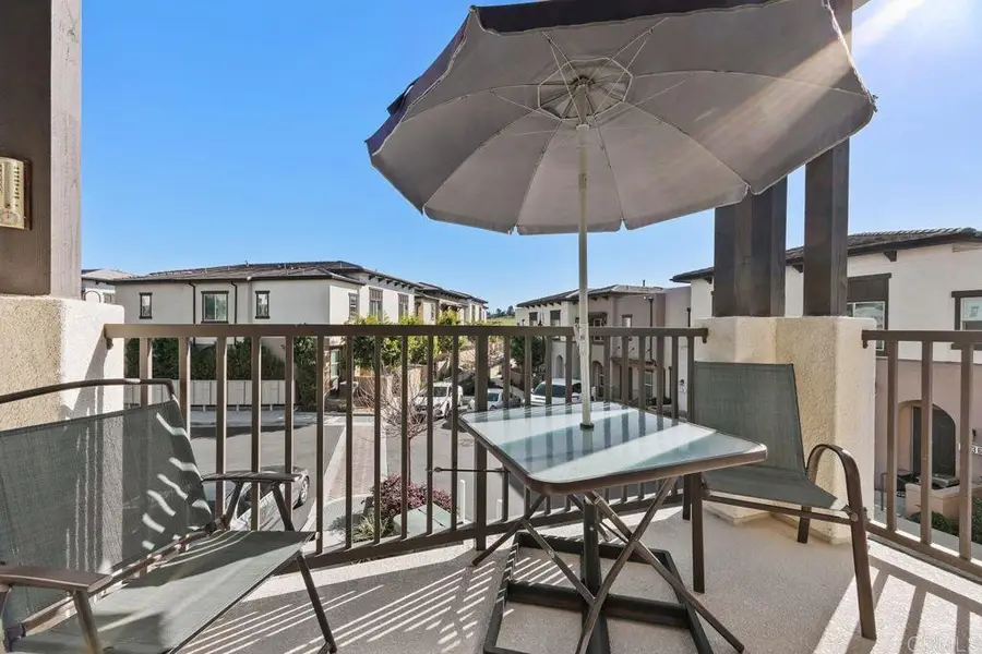 2233 Solara Lane, Vista, CA 92081 - Image #3