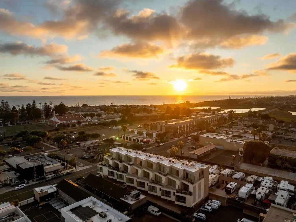 2648 State Street, Unit #e, Carlsbad, CA 92008 - Image #1