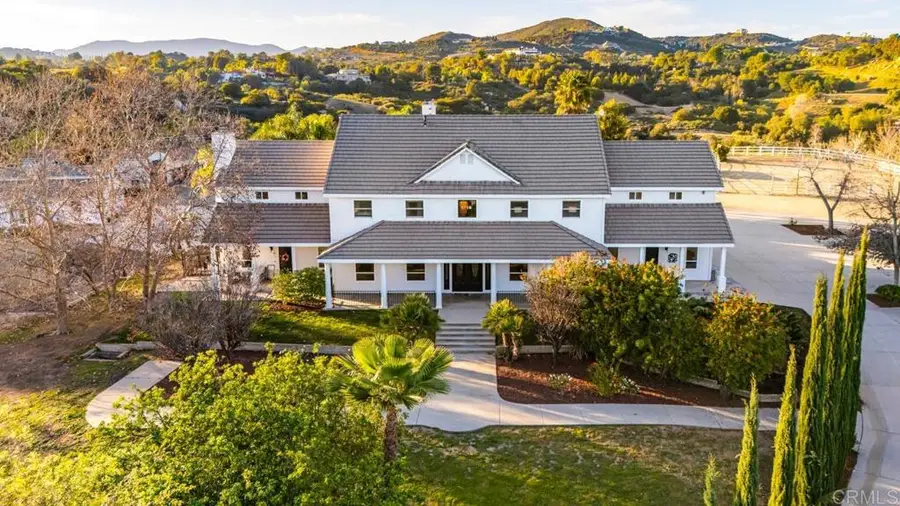 38755 Via Vista Grande, Murrieta, CA 92562 - Image #2