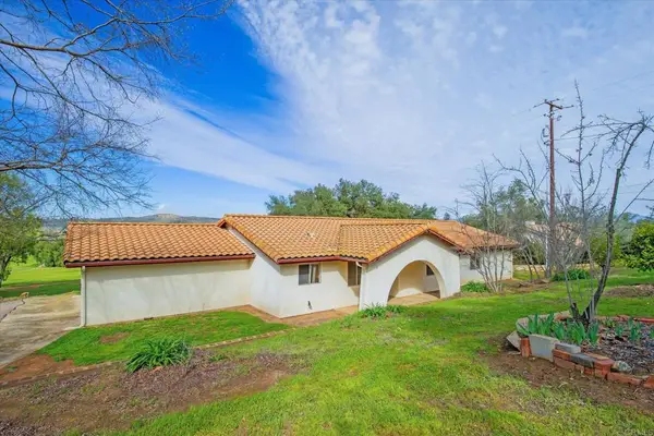 17235 Voorhes Lane, Ramona, CA 92065