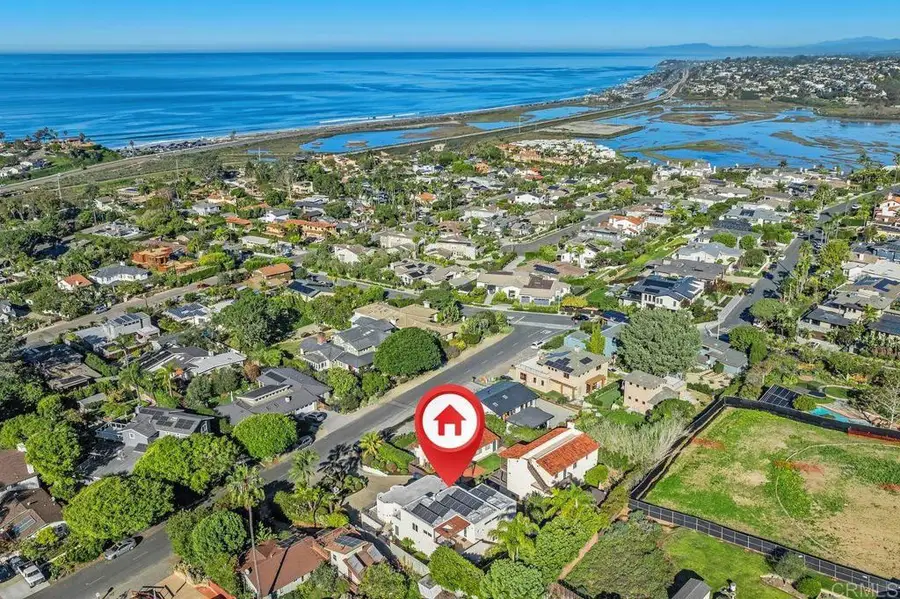 612 Barbara Avenue, Solana Beach, CA 92075 - #2
