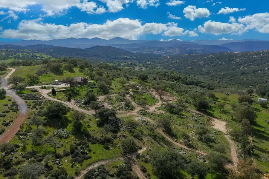 24710 Sutherland Drive, Ramona, CA 92065 - #3