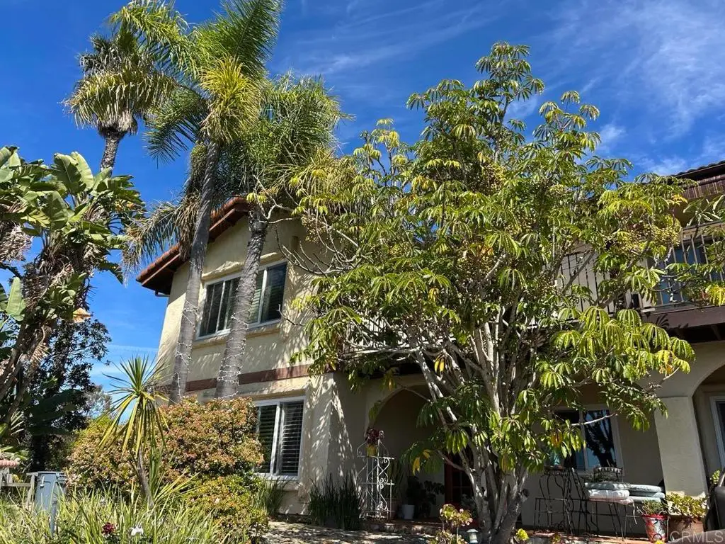 1330 Sugarbush Drive, Vista, CA 92084 - #1