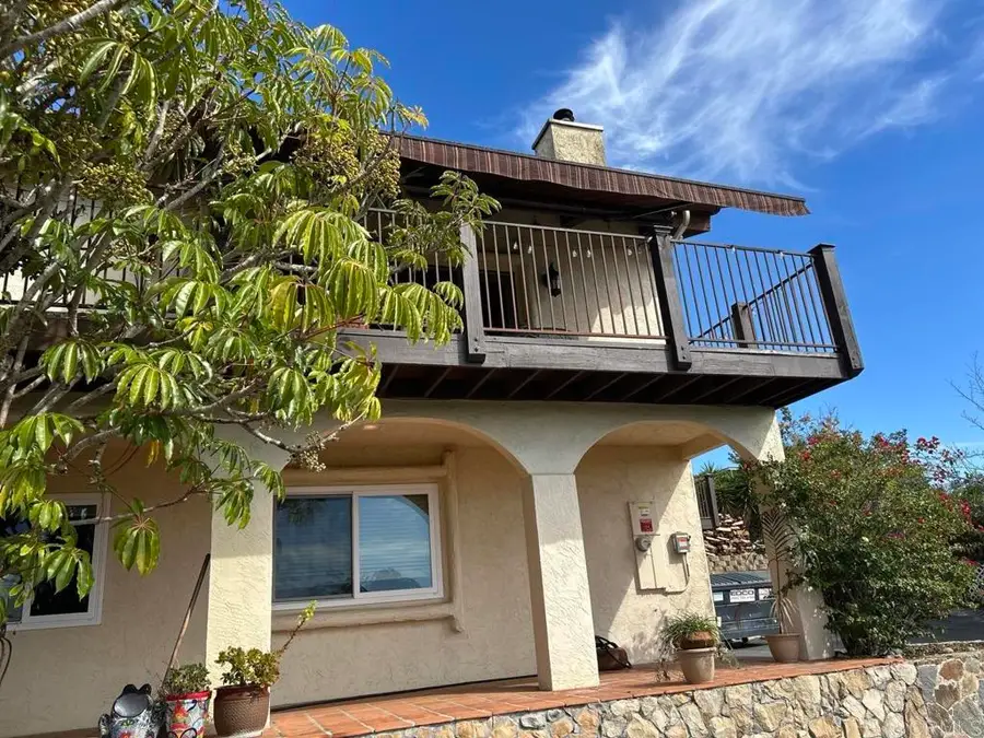 1330 Sugarbush Drive, Vista, CA 92084 - #3