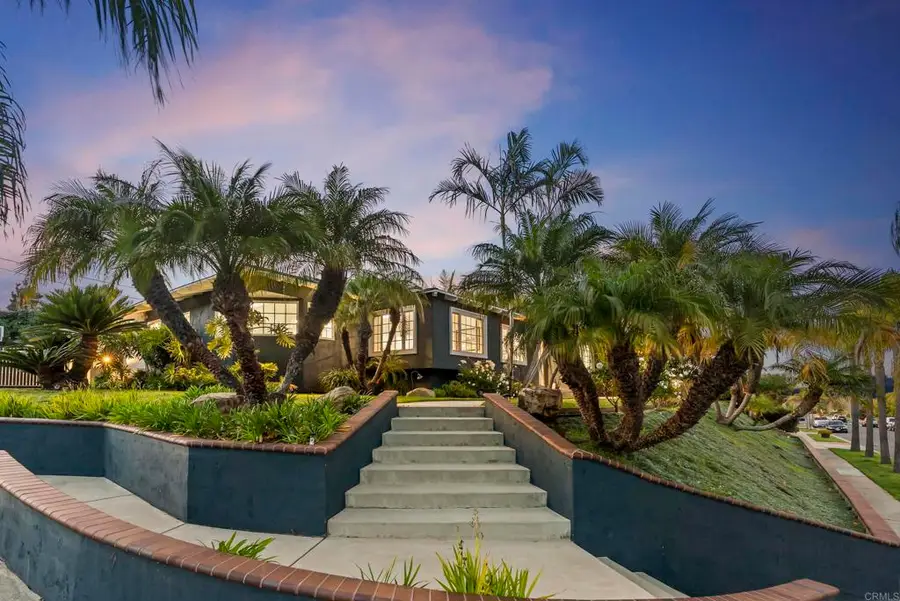 1102 Fleetridge Drive, San Diego, CA 92106 - #3