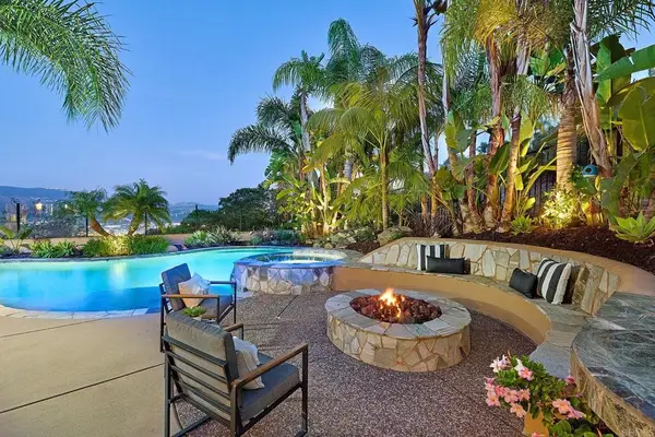 3221 Corte Tamarindo, Carlsbad, CA 92009