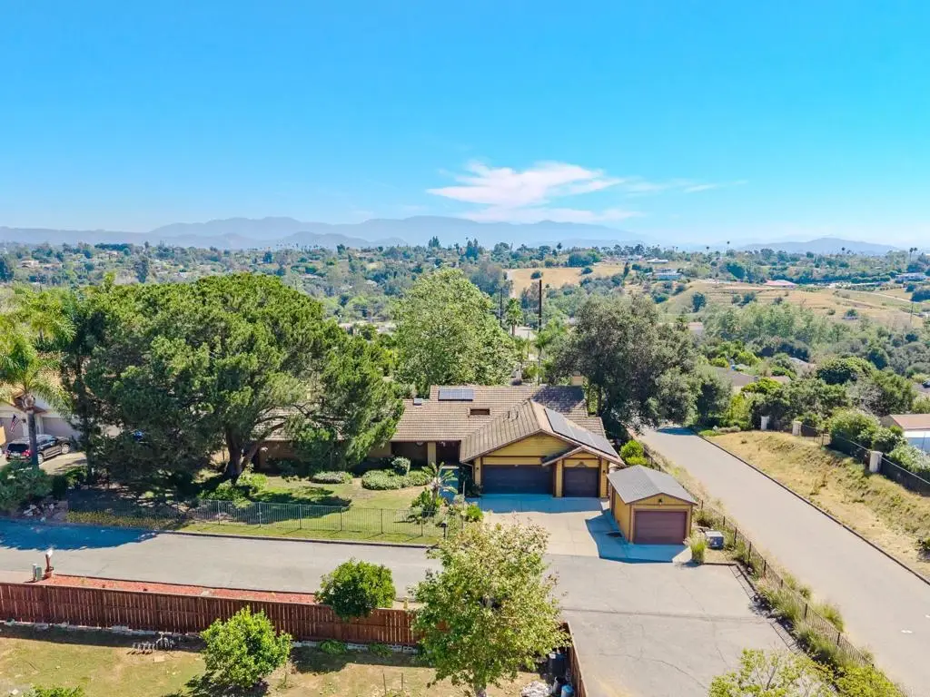 1147 Sea Larke Drive, Fallbrook, CA 92028 - #1