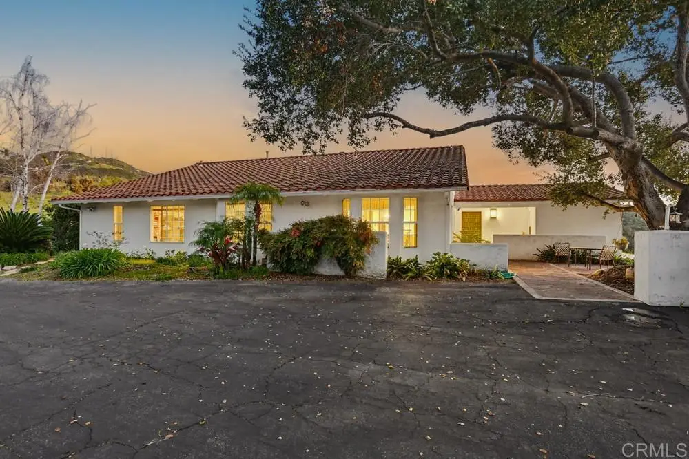 2073 Willow Glen Road, Fallbrook, CA 92028 - #1