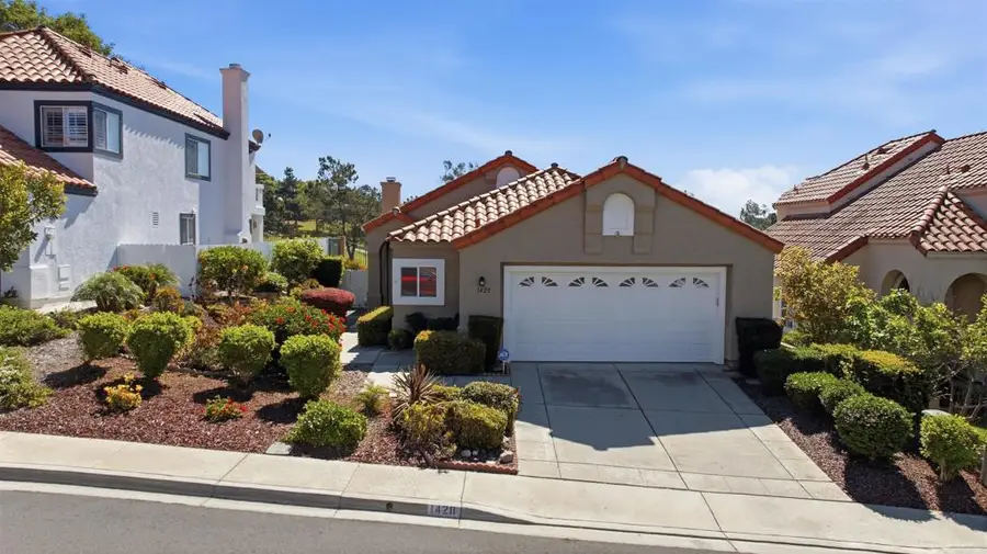 1428 Portofino Drive, Vista, CA 92081 - #3