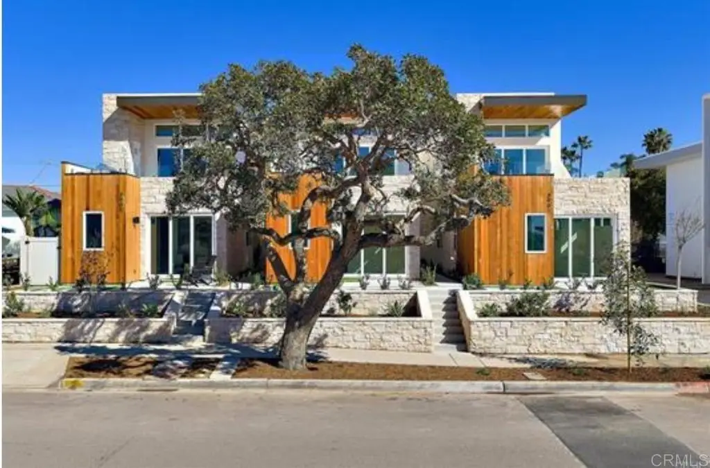 3901 Haines, San Diego, CA 92109 - #1