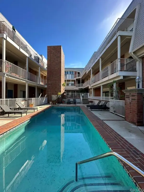 2306 Palos Verdes Drive W #302, Palos Verdes Estates, CA 92074