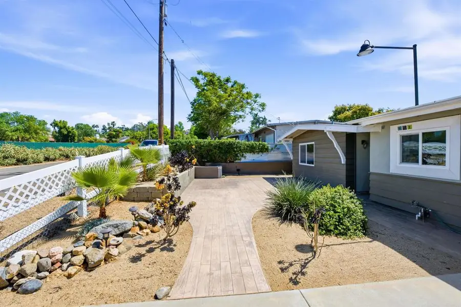 421 Hillcrest Lane, Fallbrook, CA 92028 - #2