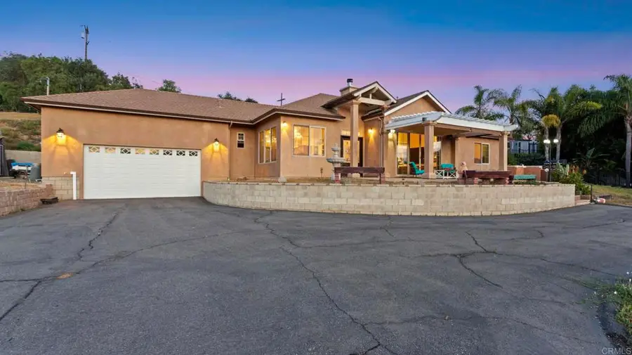 954 Miramar Drive, Vista, CA 92081 - #2