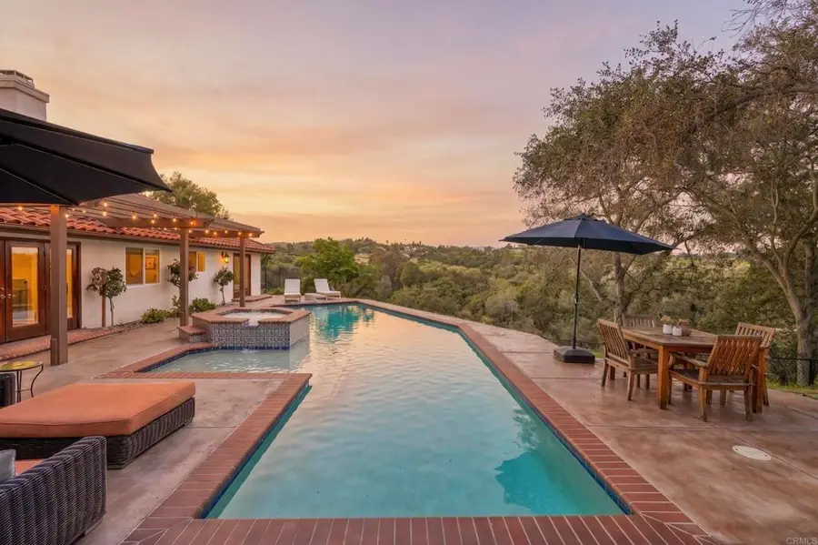 707 S Live Oak Park Road, Fallbrook, CA 92028 - #2