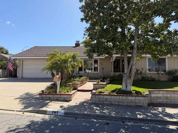 741 Paul St., Escondido, CA 92027