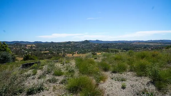 4 Rim Of The Valley, Valley Center, CA 92082
