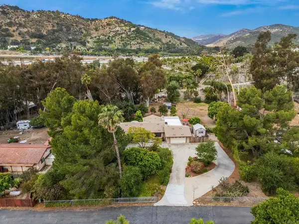 1646 Tierra Libertia Road, Escondido, CA 92026