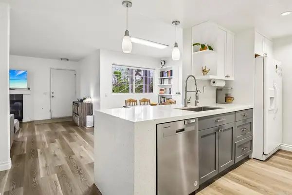 5070 Via Manos #B, Oceanside, CA 92057